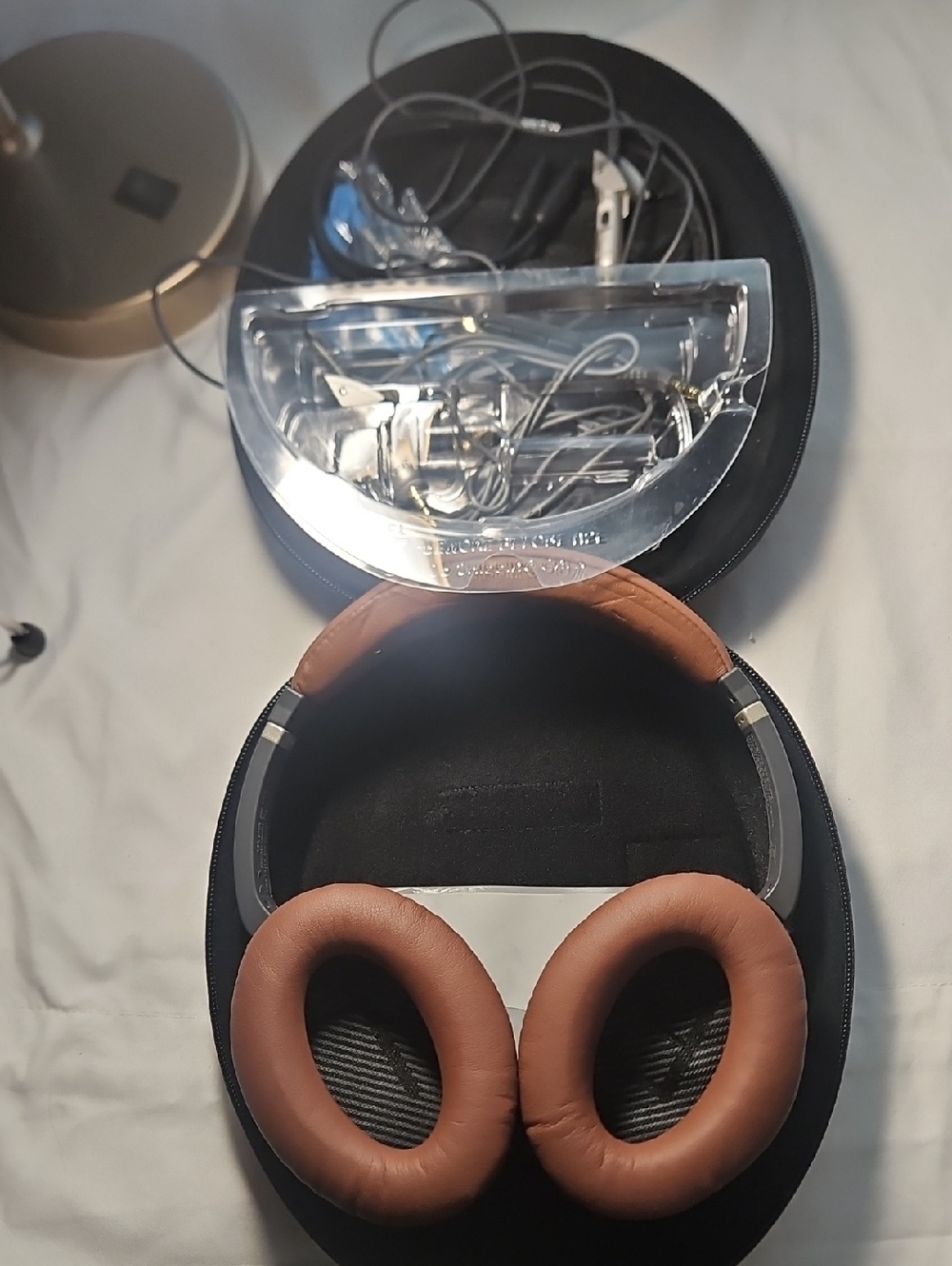 Boze Brown Quiet Comfort 15 Limited Edition  Over Ear Headphones